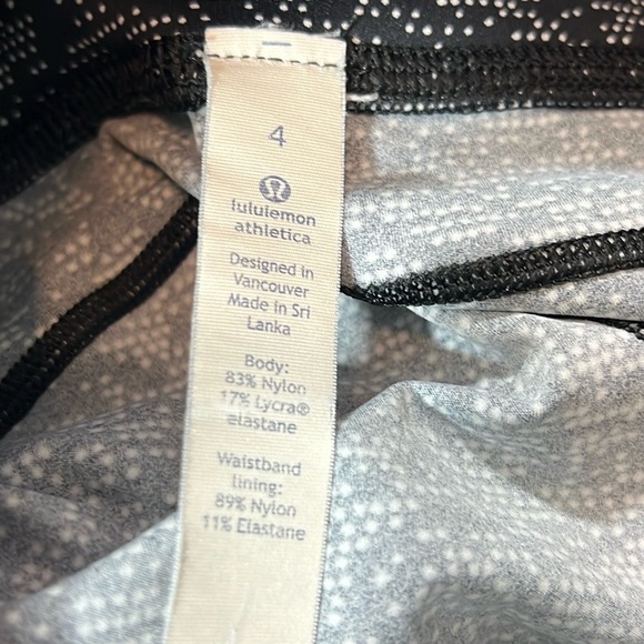 LULULEMO ATHLETICA SIZE 4 BLACK - Picture 9 of 11